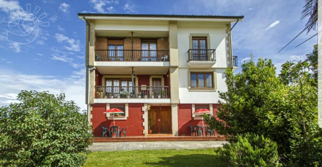 Hospedaje Casa Milagros Сантилана дел Мар Екстериор снимка